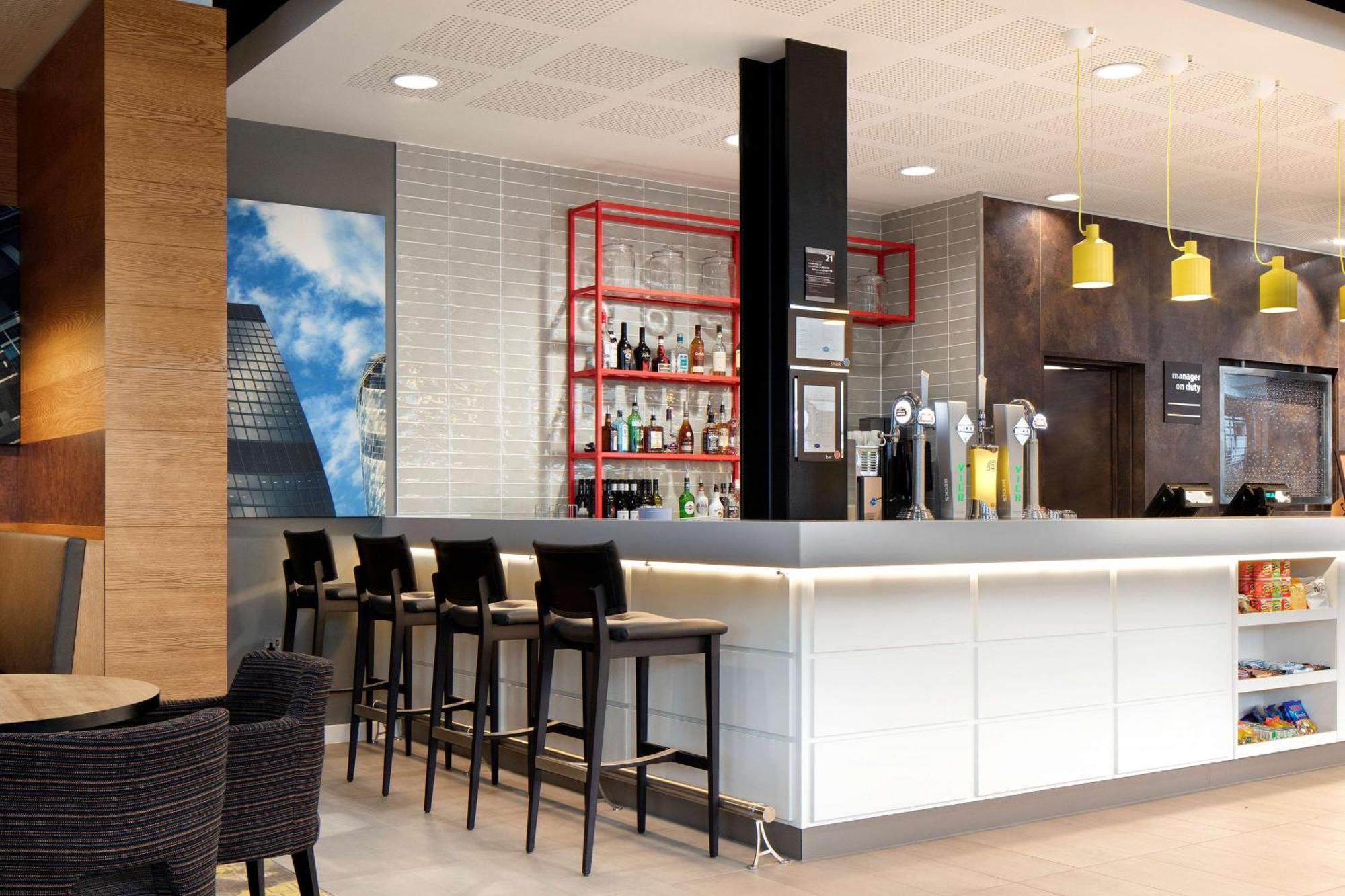 Hampton By Hilton London Docklands Ξενοδοχείο Εξωτερικό φωτογραφία