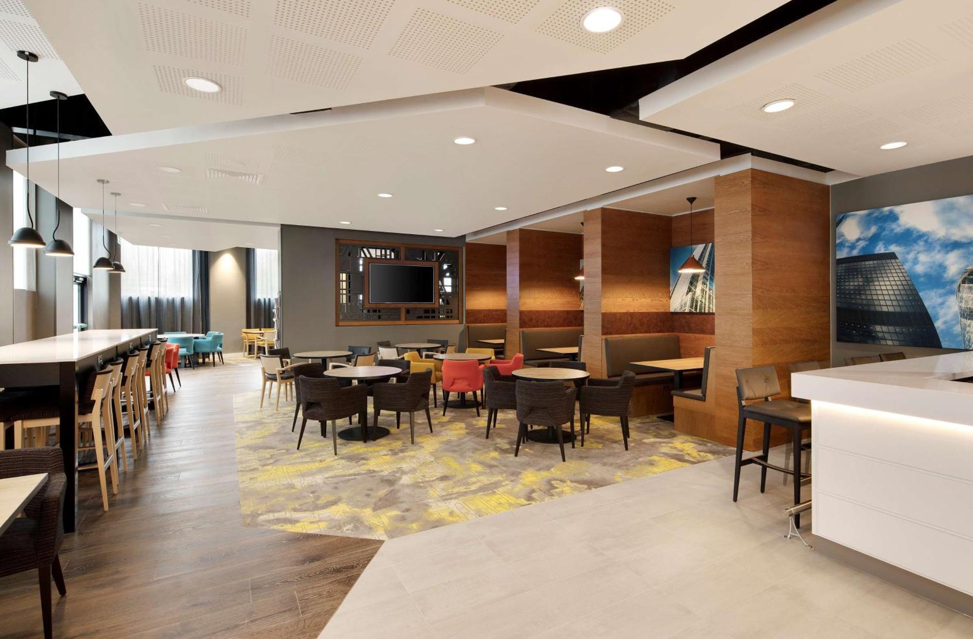 Hampton By Hilton London Docklands Ξενοδοχείο Εξωτερικό φωτογραφία